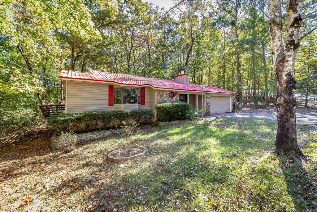 1133 Dave Creek Parkway, Fairfield Bay