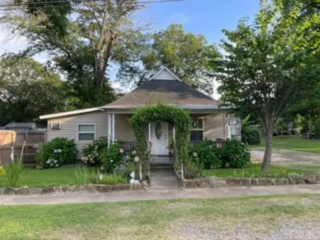 106 Arch Street, Bald Knob