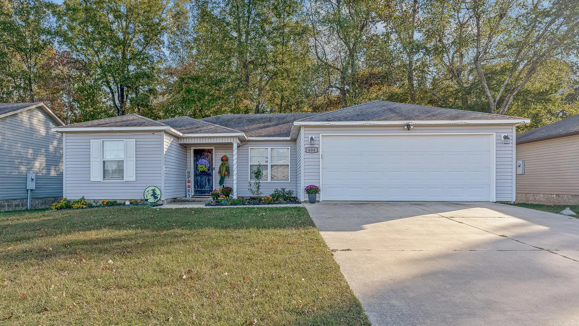 604 Elizabeth, Paragould