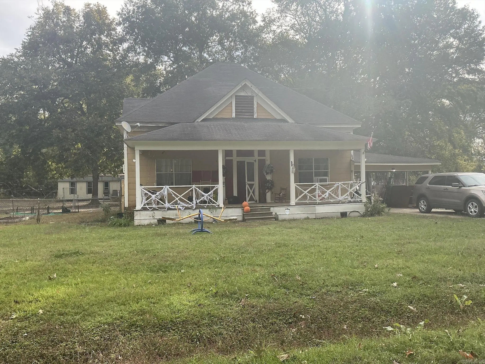 211 S Church, Parkdale