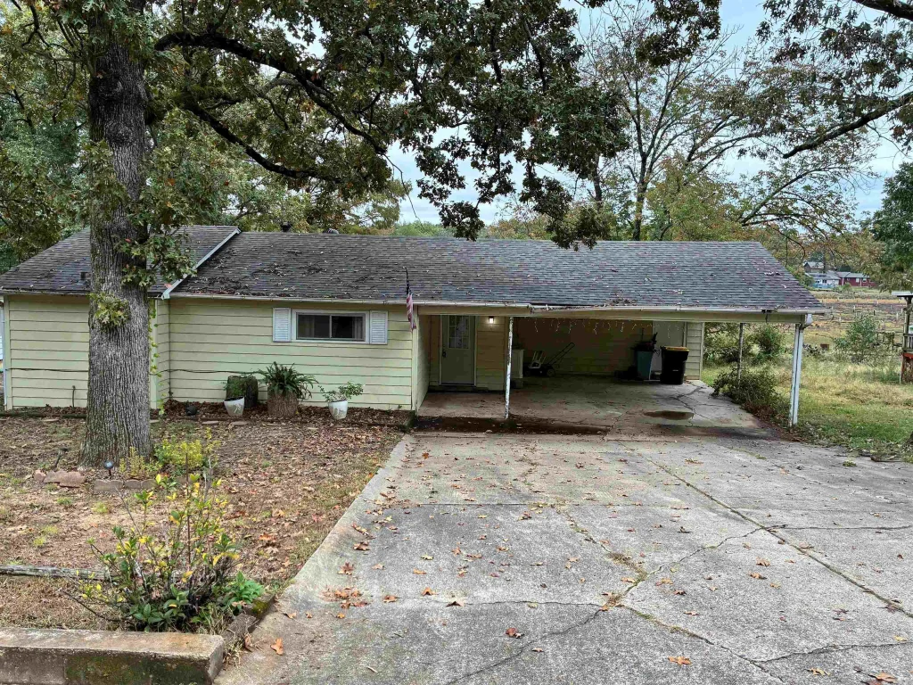 41 E Ridge Road, Mayflower