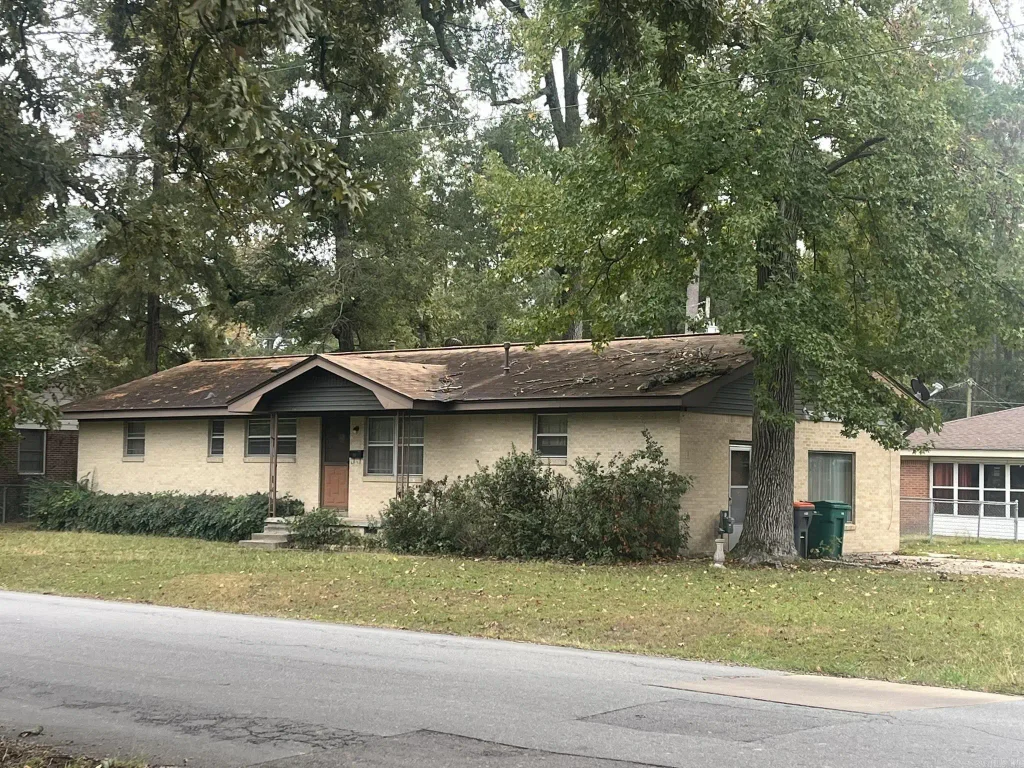 1604 W 31st, Pine Bluff