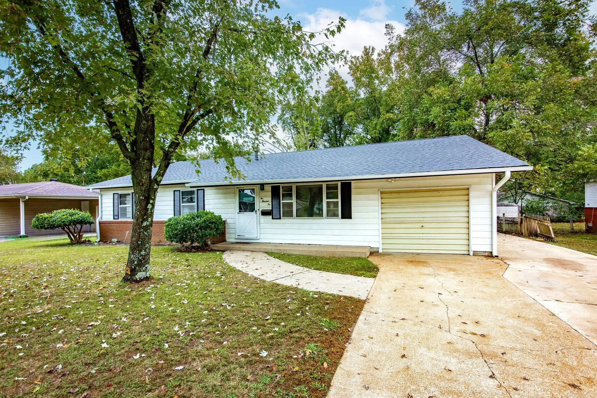 102 W Lincoln Avenue Avenue, Searcy