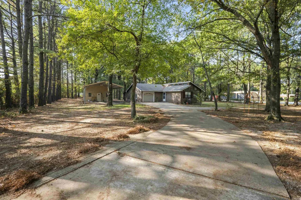 34 County Road 460, Jonesboro