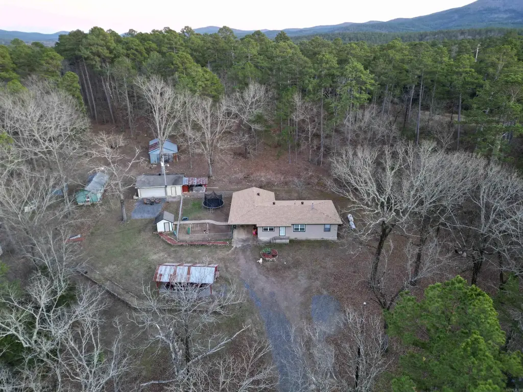1713 Highway 270, Boles