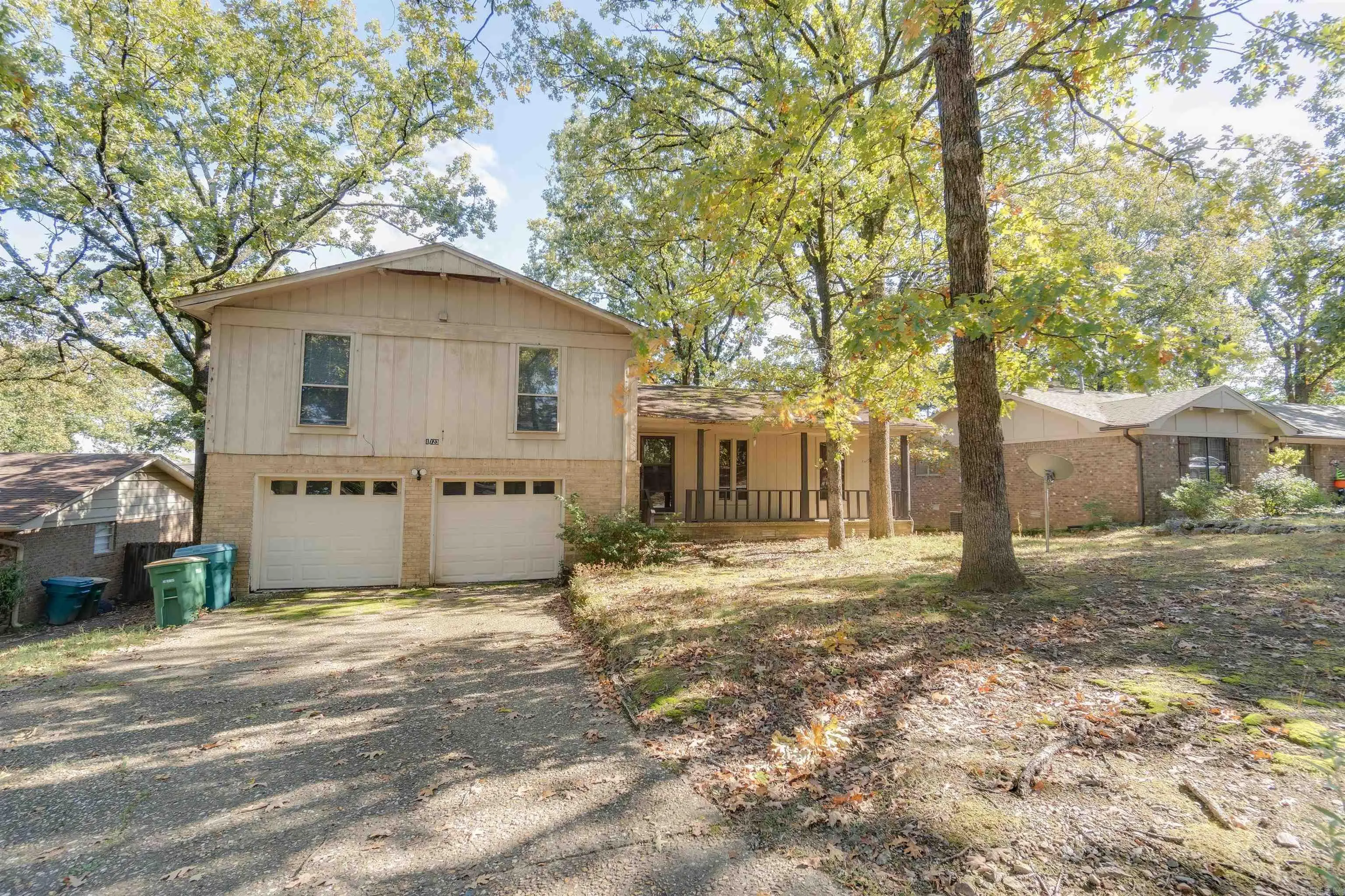 1123 Old Charter Court, Little Rock