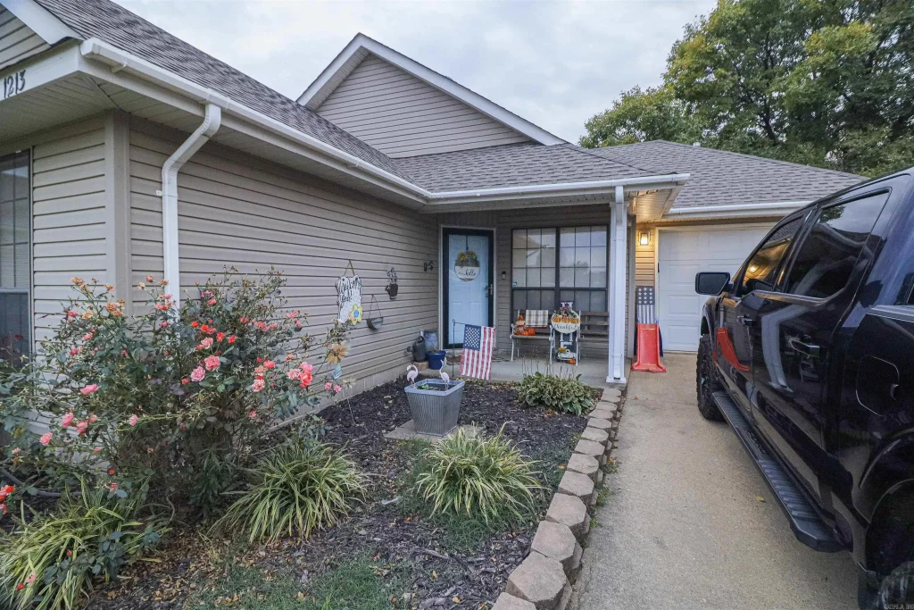 1213 Hemingway, Jonesboro