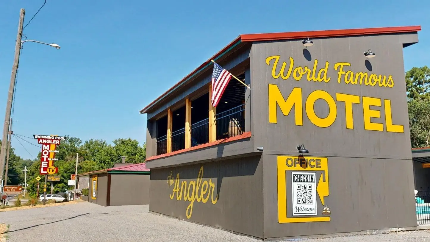 10070 Albert Pike Road, Royal