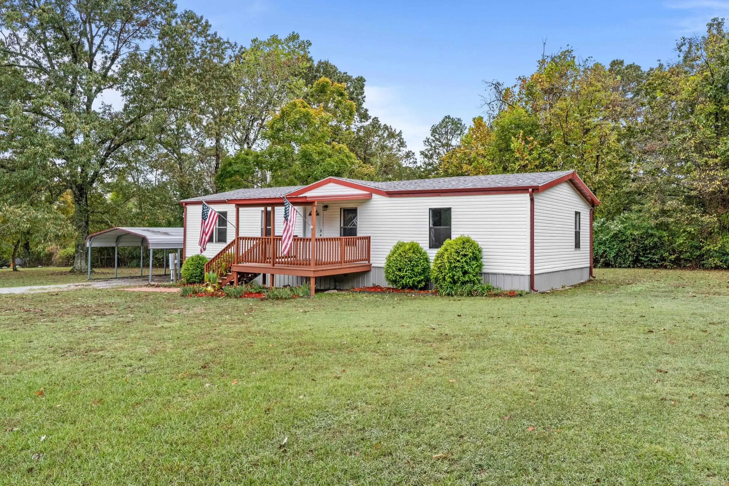 591 Sheid Road, Norfork