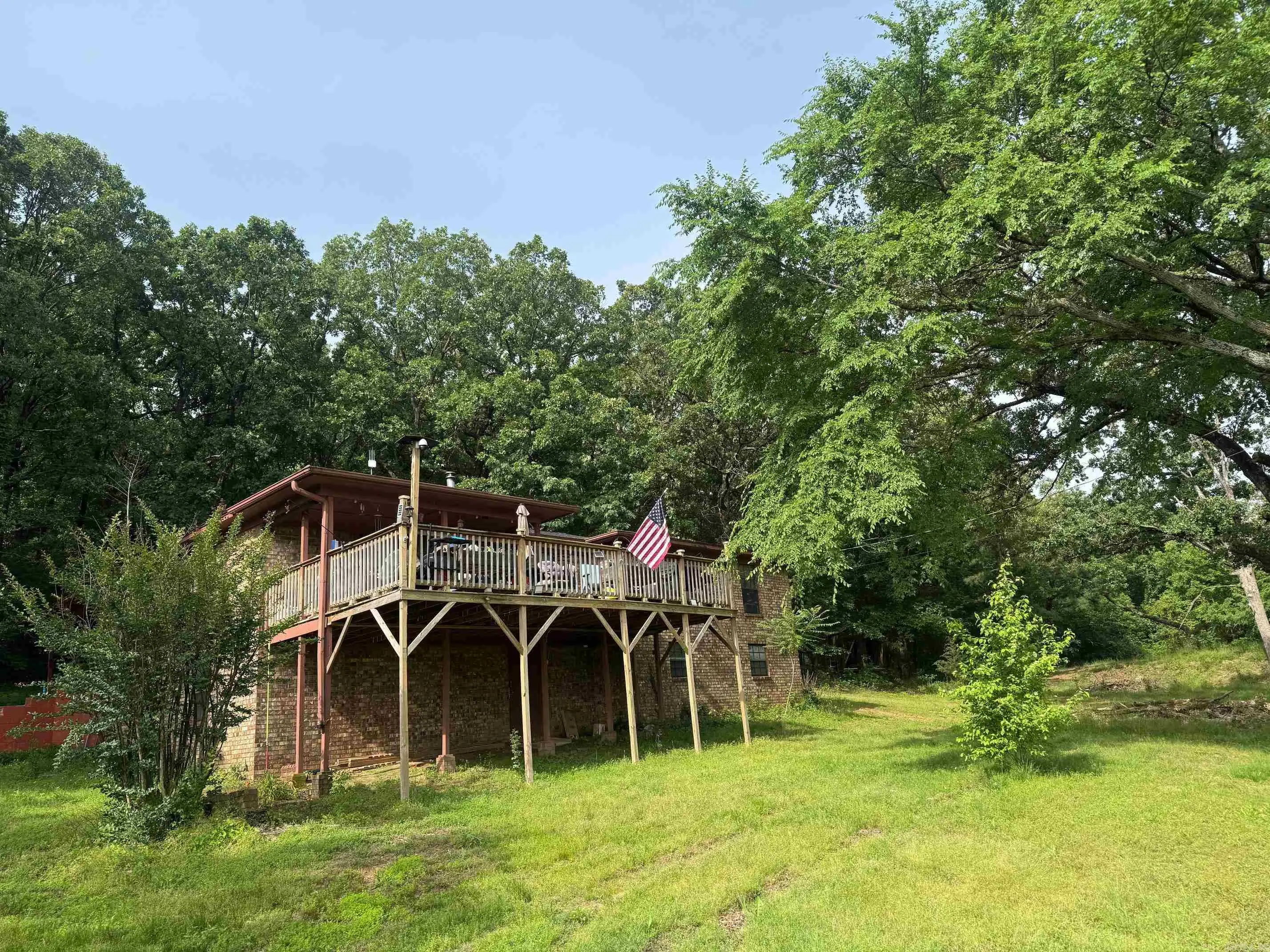 2242 County Road 3350, Clarksville