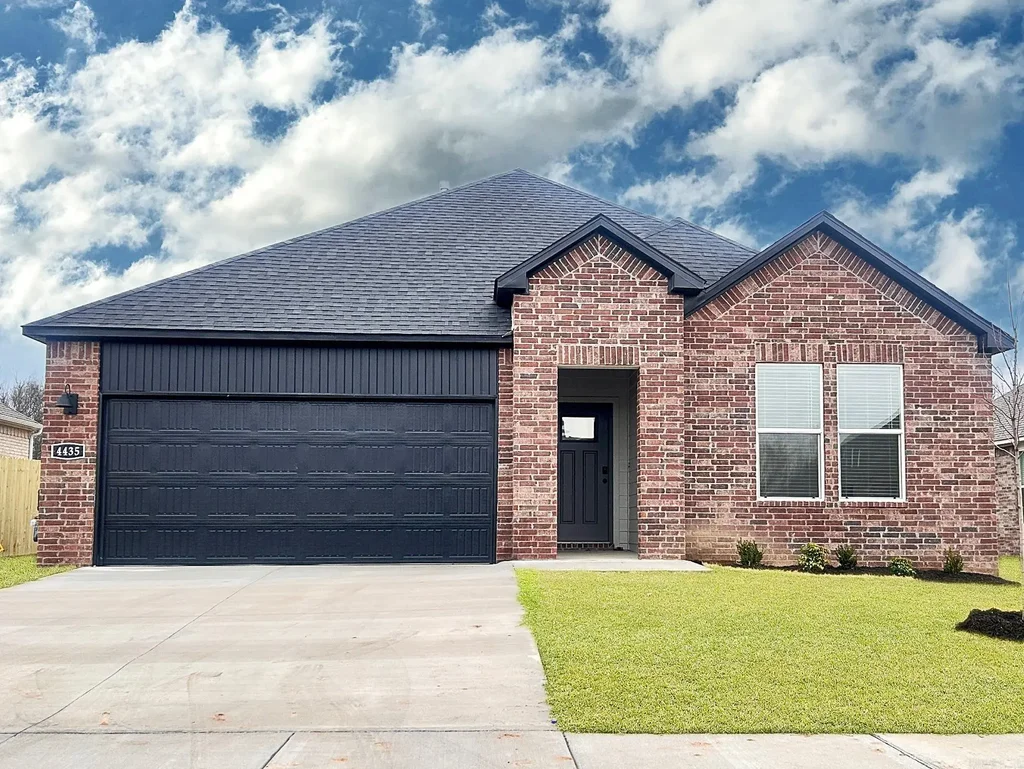 308 Lainey Drive, Maumelle