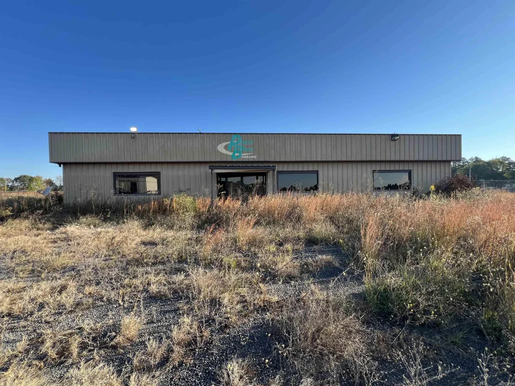 3 Ozark Dr @ Hwy 65, Damascus