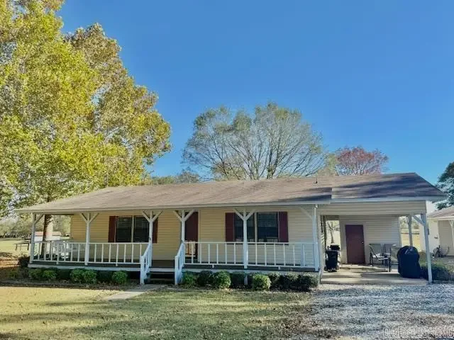 1961 Southfork Road, Okolona