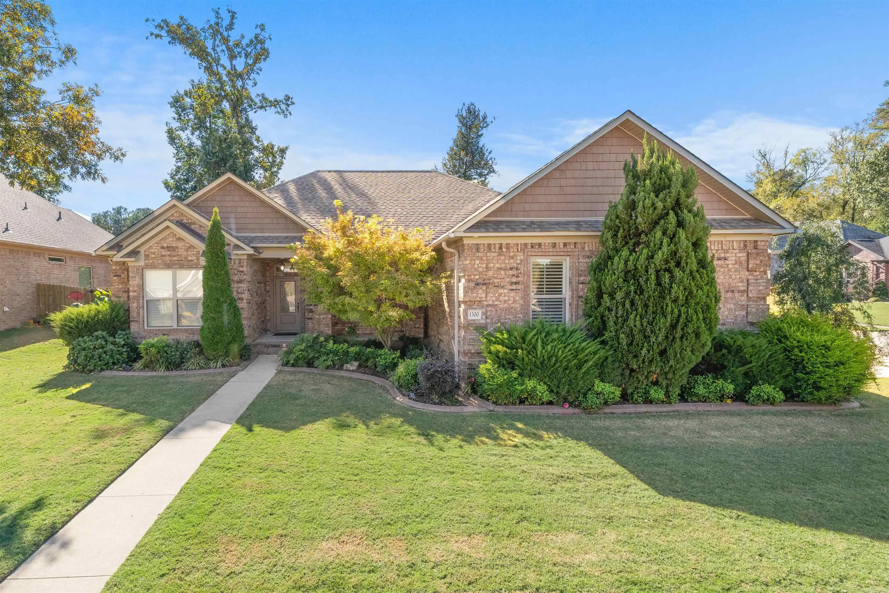 1300 Oak Glenn Place, Bryant