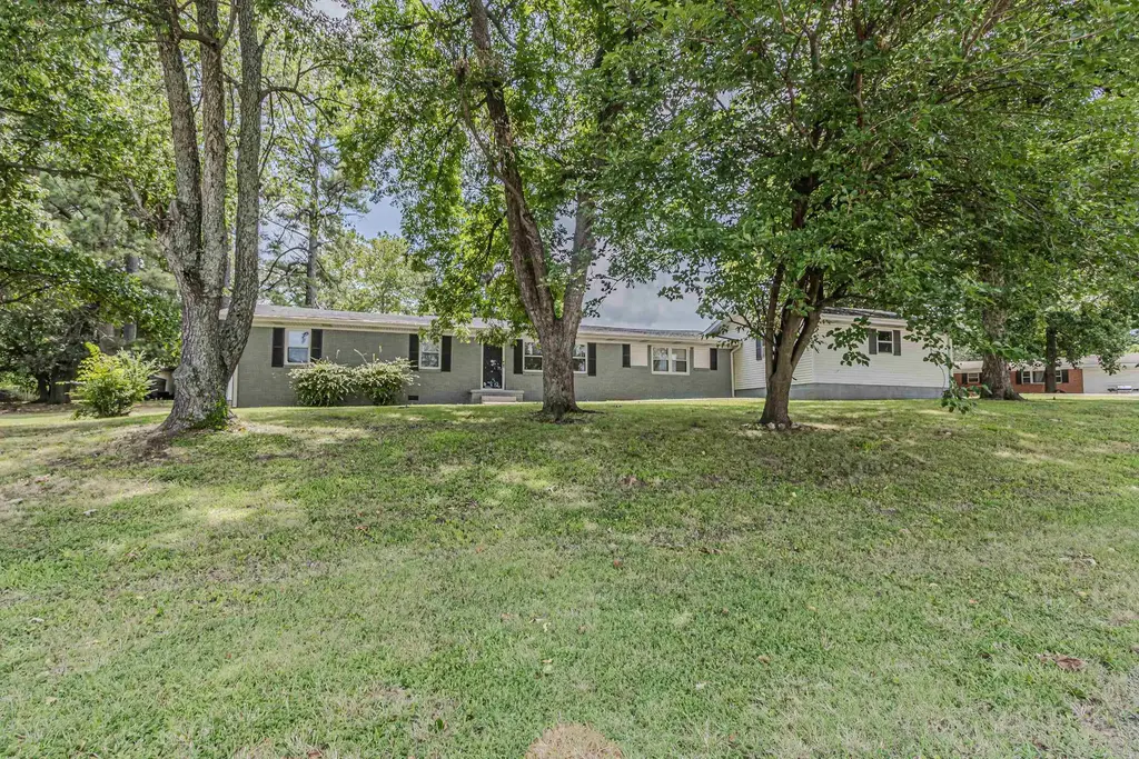4908 W Kingshighway, Paragould