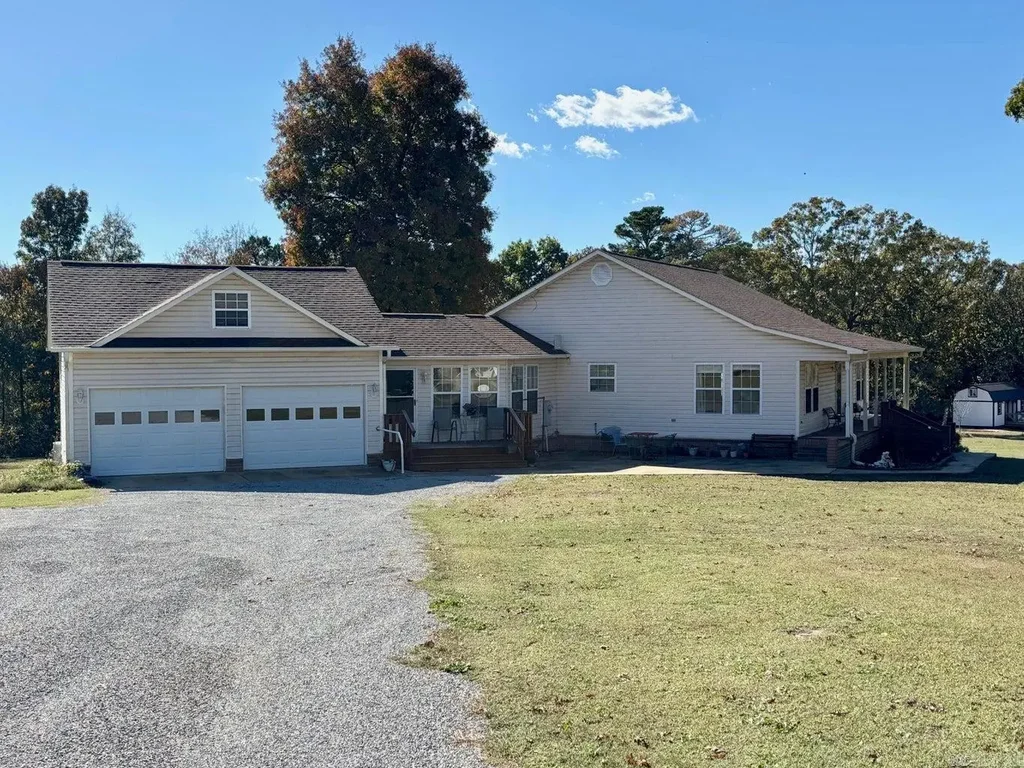 15 White Oak Lane, Pleasant Plains