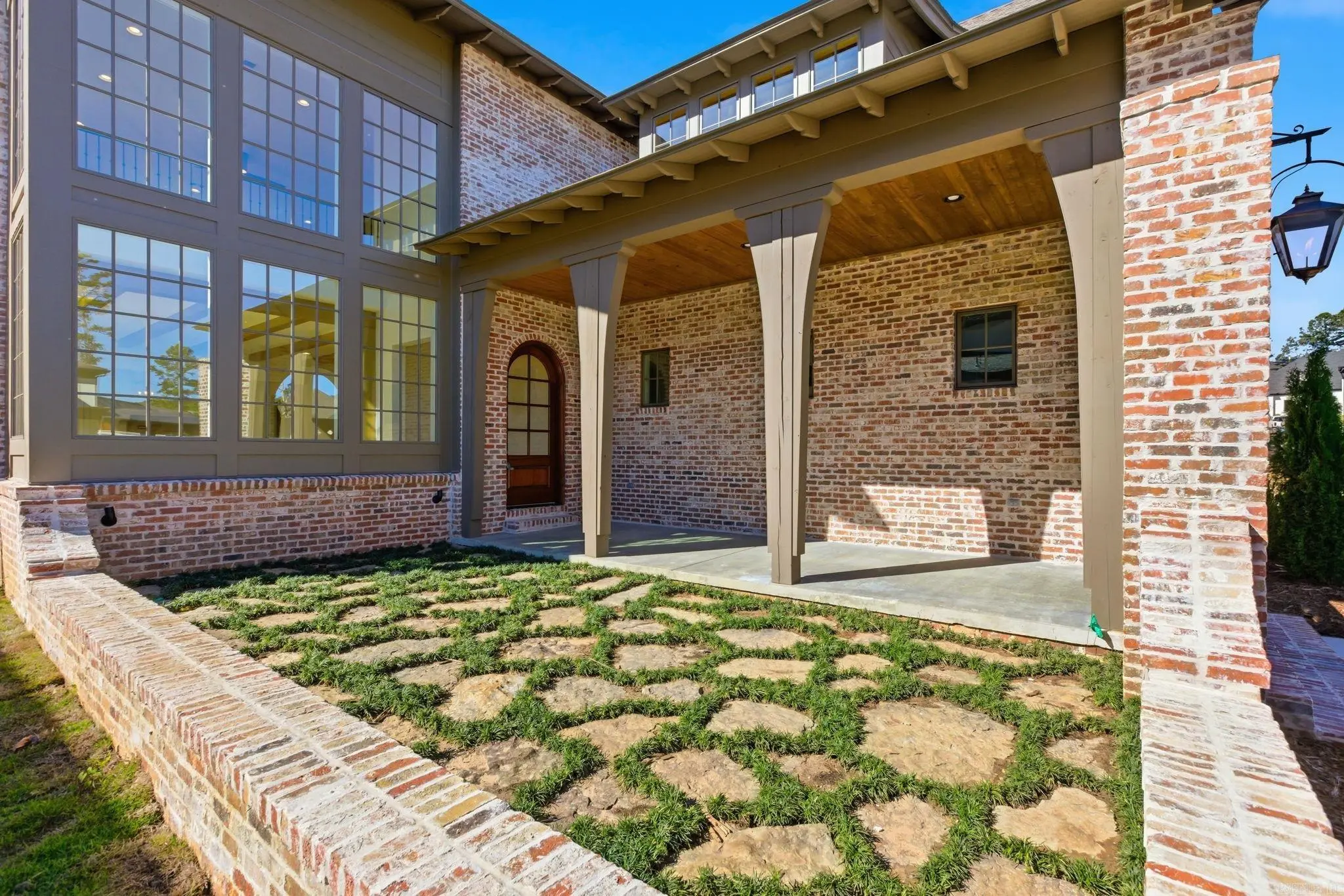 48 Orle Circle, Little Rock