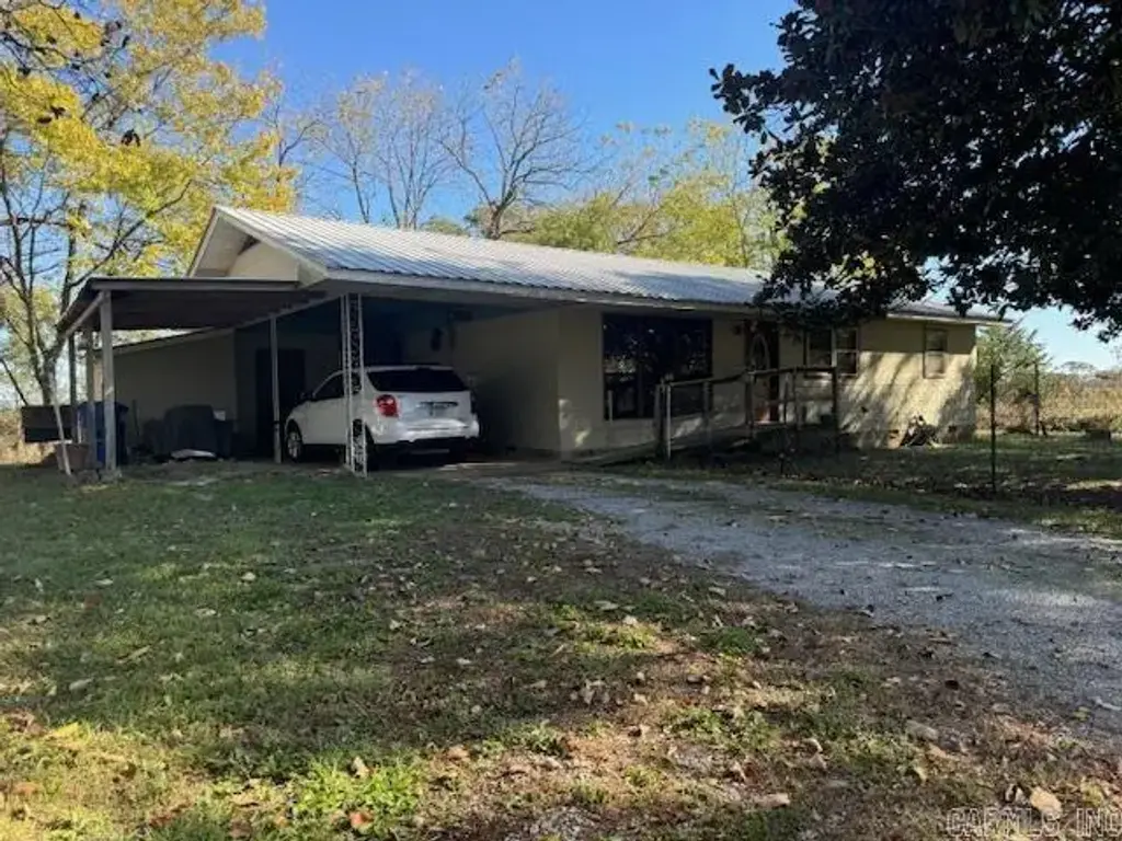 8673 Highway 251, Pocahontas