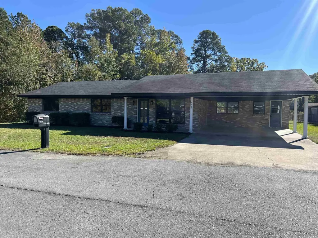 4510 W 30th, Pine Bluff