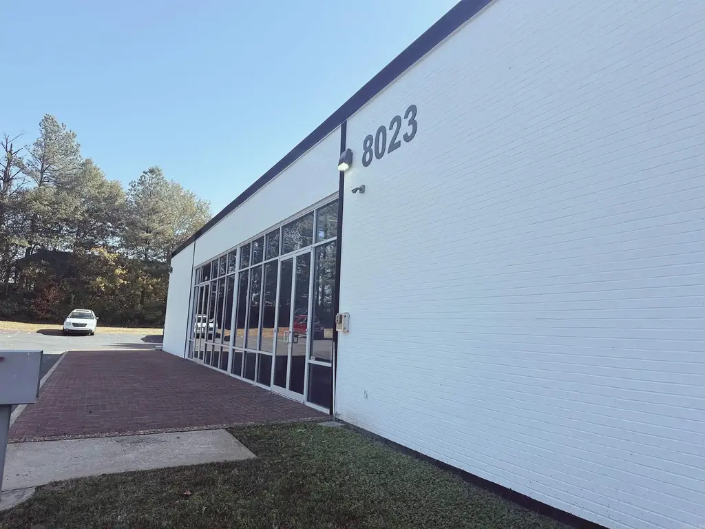 8023 Interstate 30, Little Rock