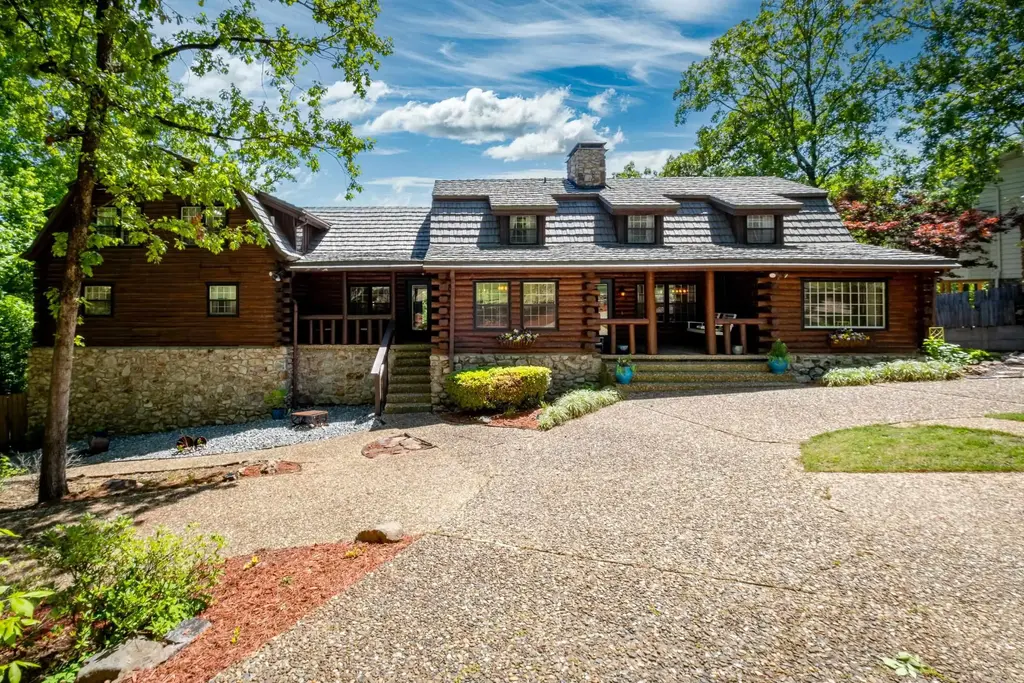 3614 Doral Drive, Little Rock