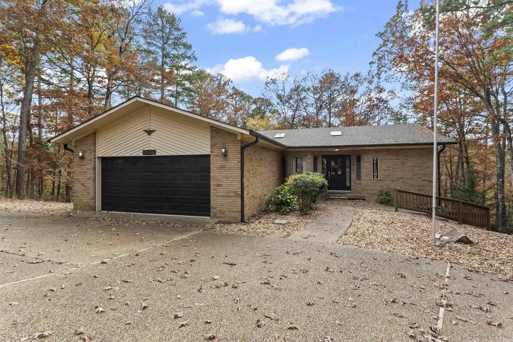 20 Gerona Circle, Hot Springs Village