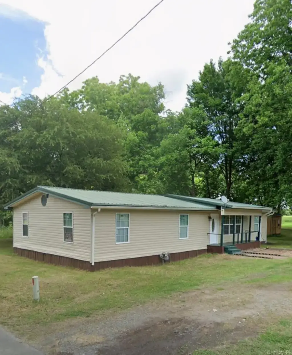 1009 N Trotter Road, Dermott