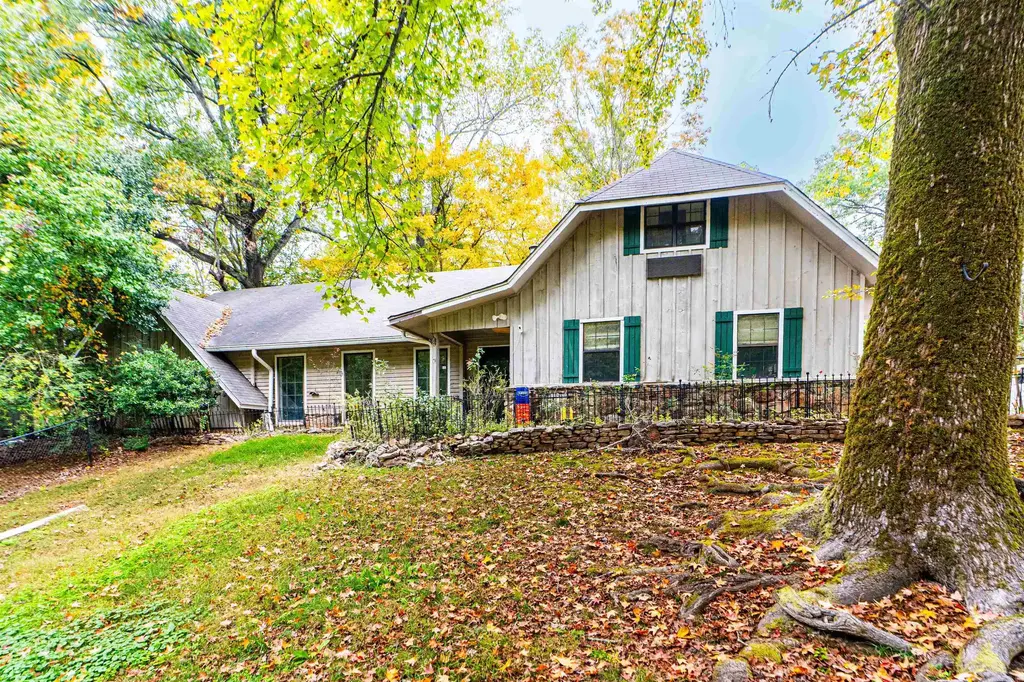 26 Holiday Hills Dr, Helena