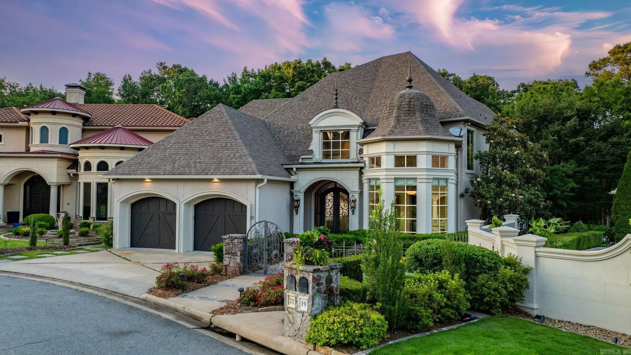 21 La Scala Court, Little Rock