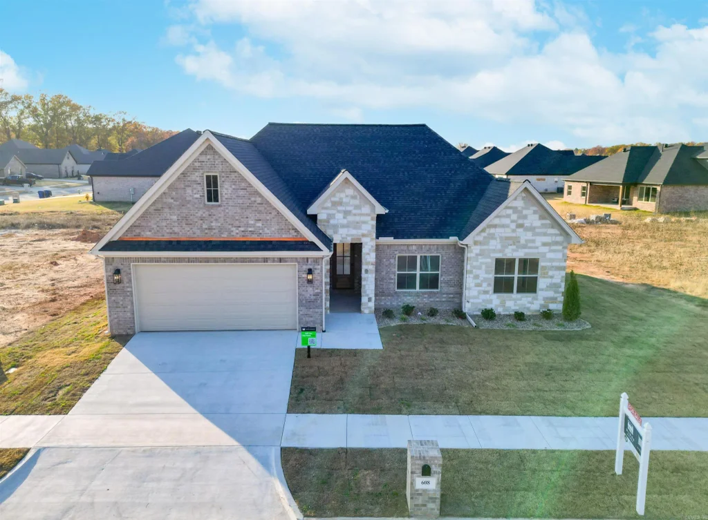 608 Corondelet Lane, Maumelle