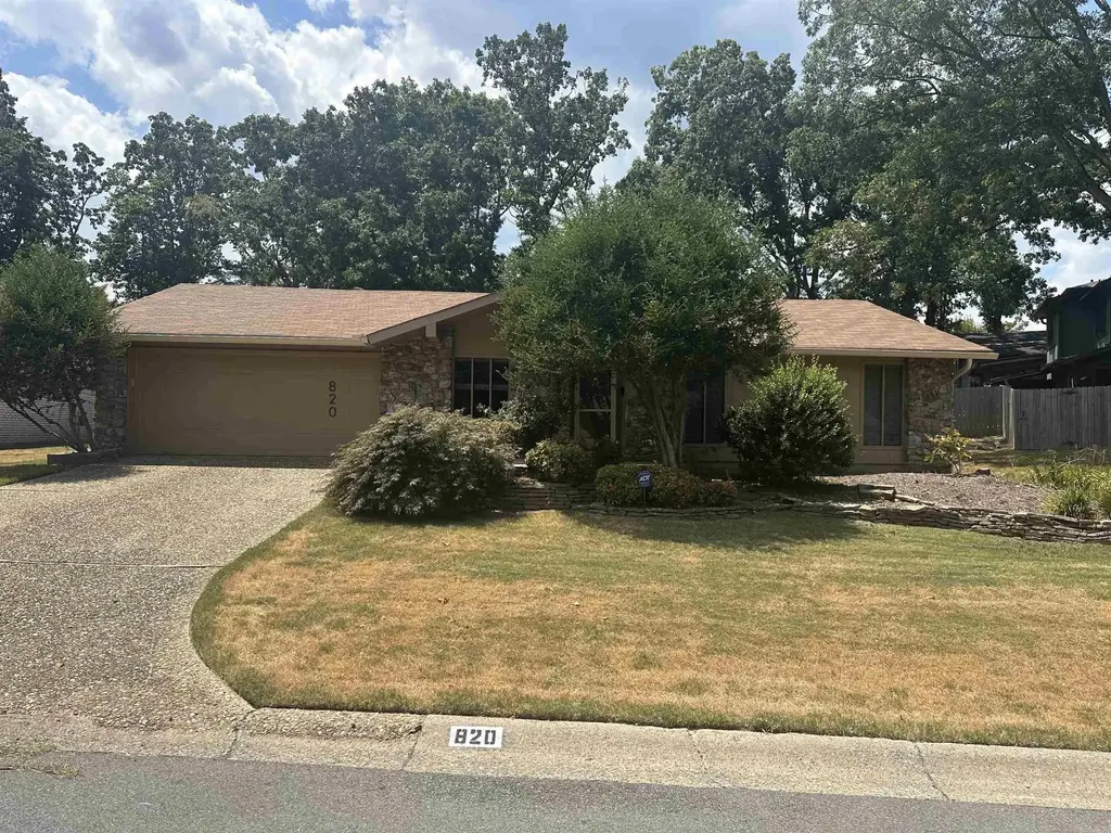 820 Shackleford, Little Rock