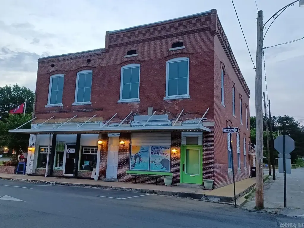 100 N Main Street, Harrisburg