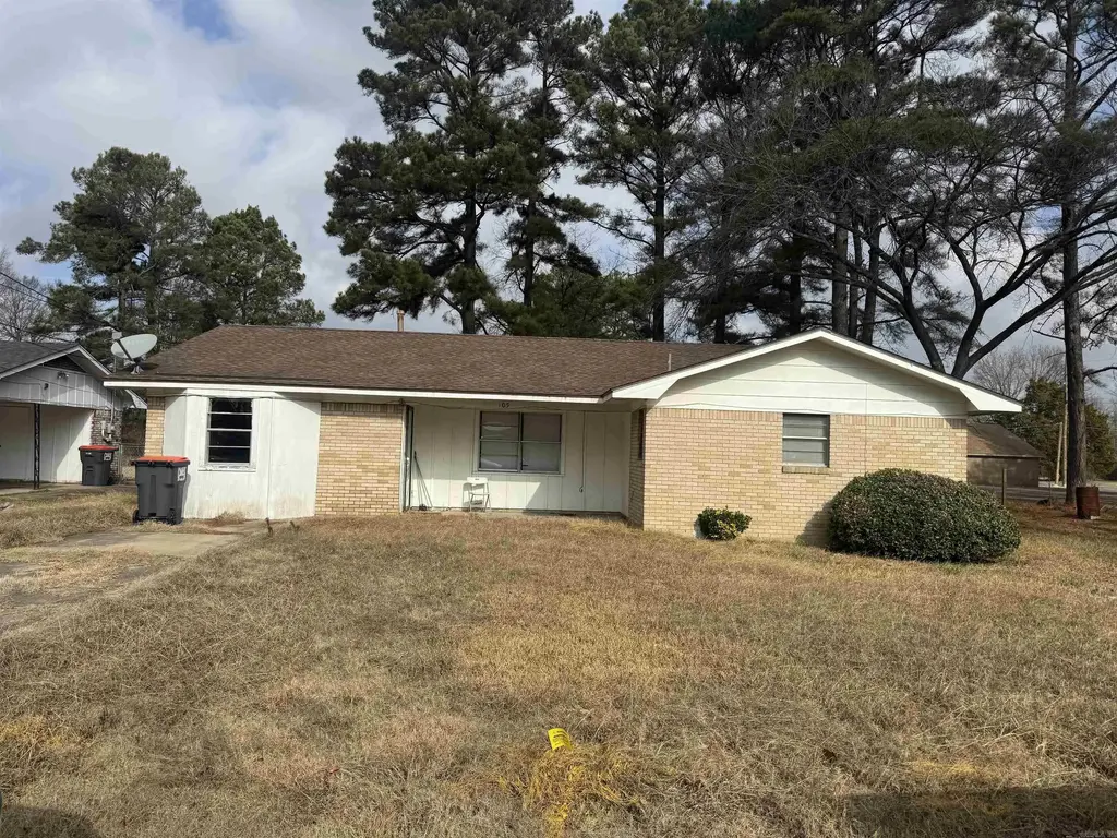 105 W 37th, Pine Bluff