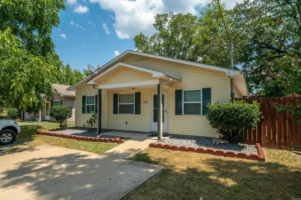 112 Mellersh Street, Hot Springs