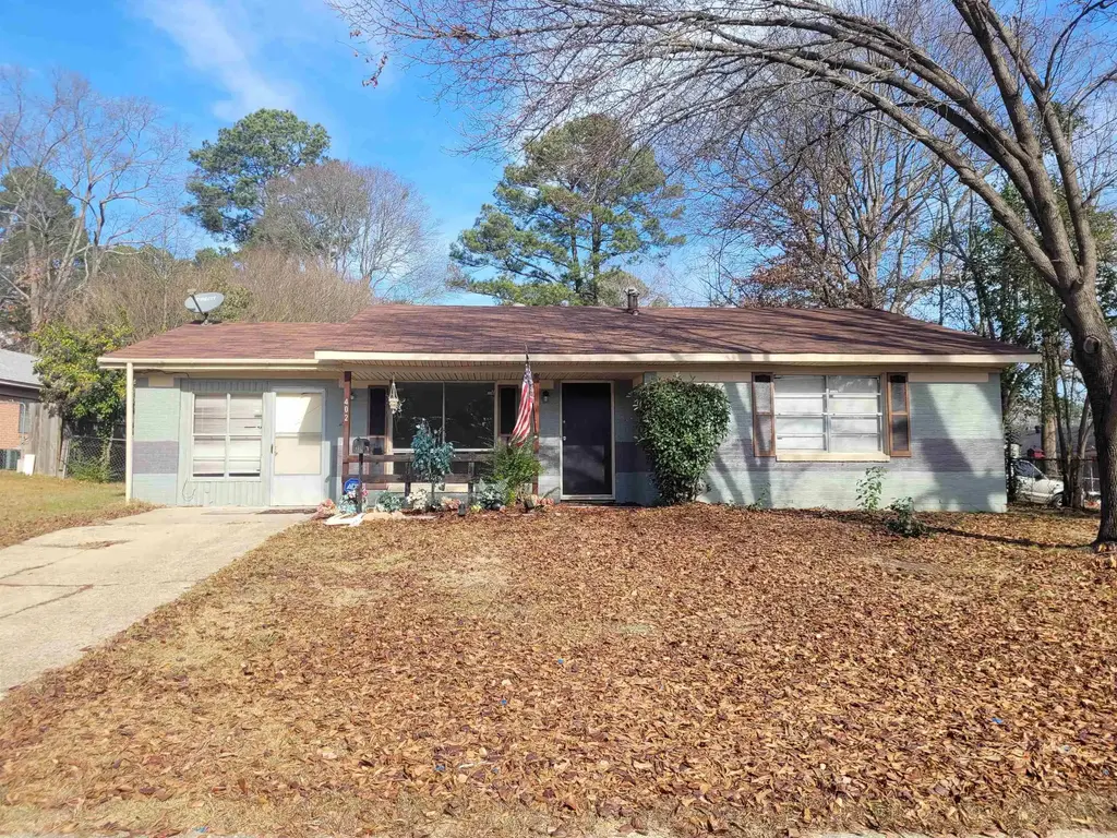 402 Robin Road, El Dorado
