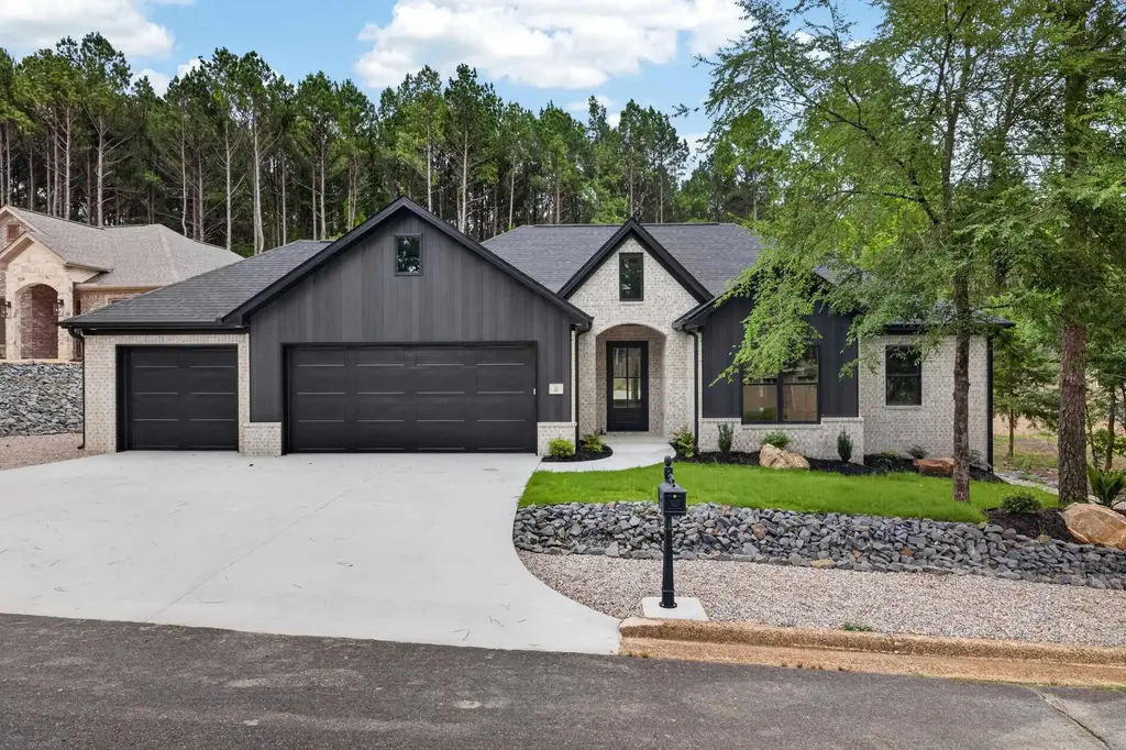 20 Realeza Court, Hot Springs Village