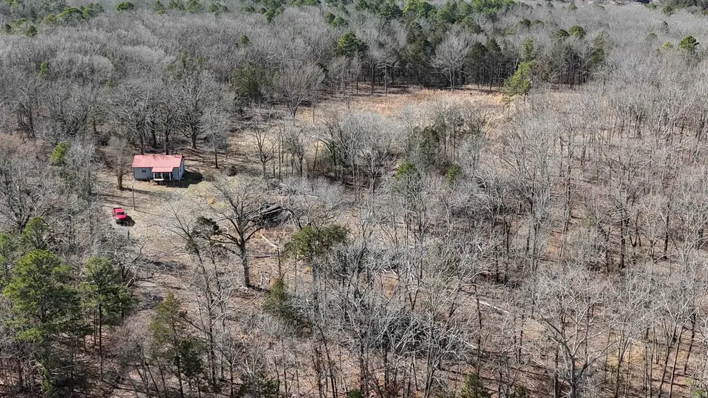 5064 Wilburn Road, Wilburn