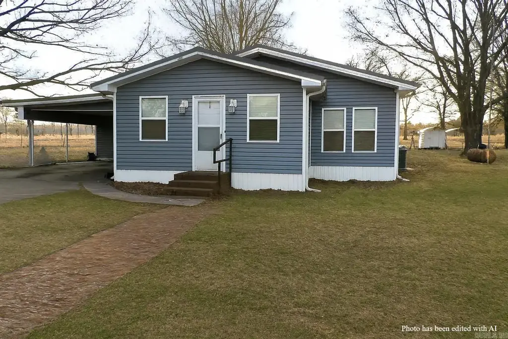 1509 Midway Route, Monticello