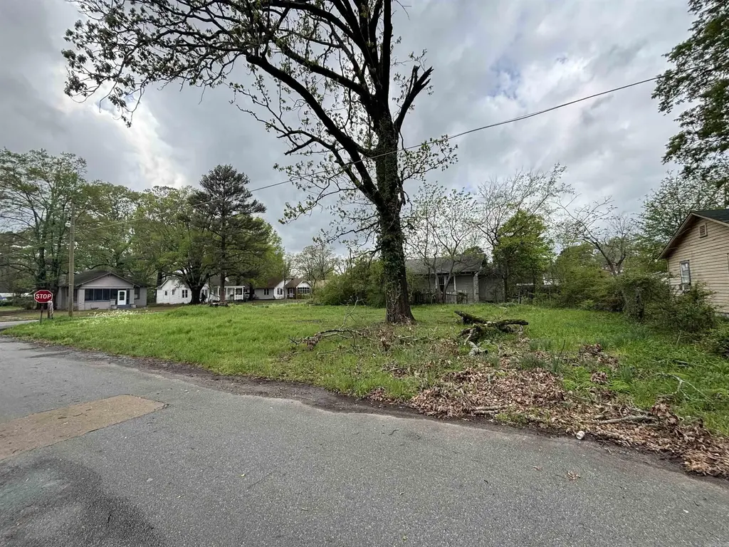 901 W 27th Ave, Pine Bluff