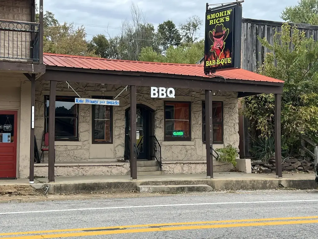 206 E Main Street, Hardy