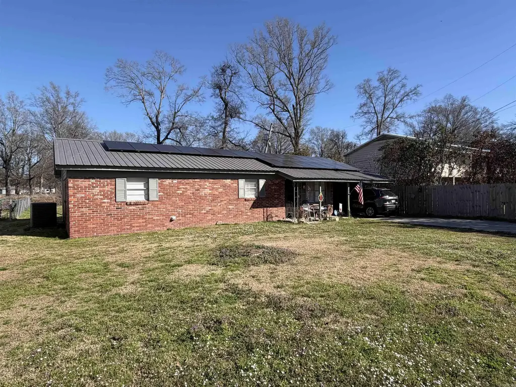 700 Thompson St, McGehee