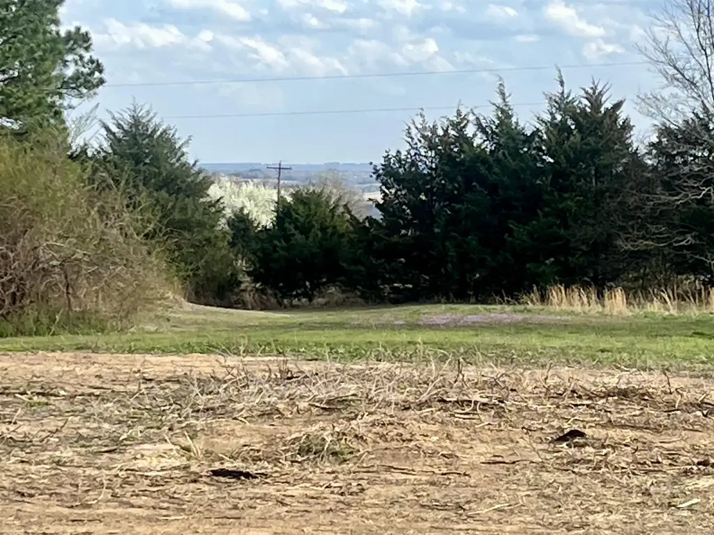 4595 Ranch Road, Bee Branch