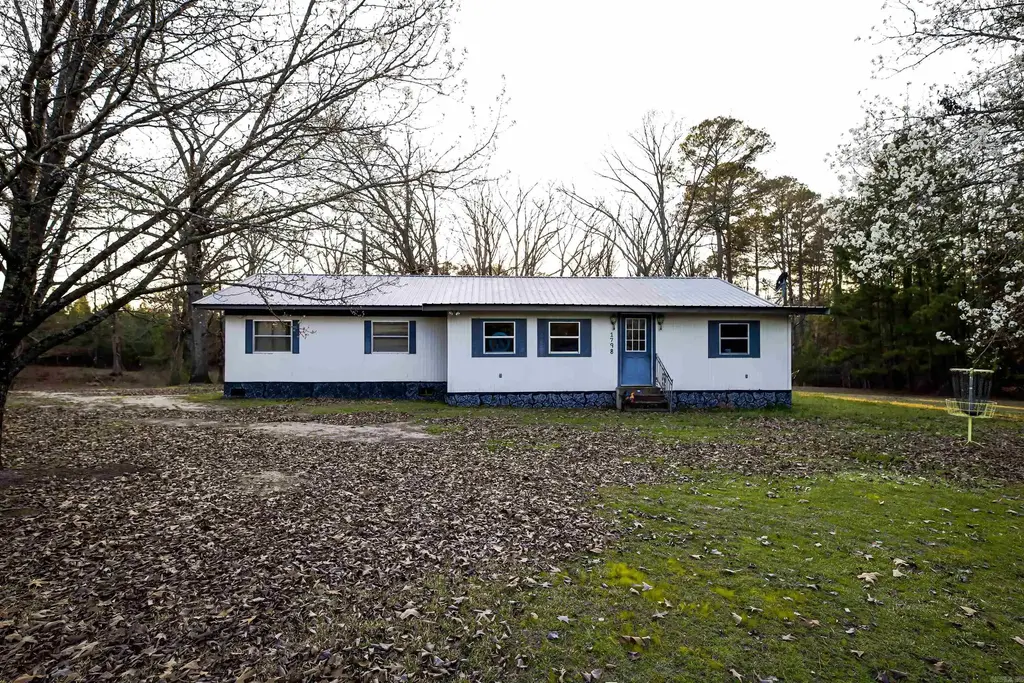 1798 Ouachita 67, Camden