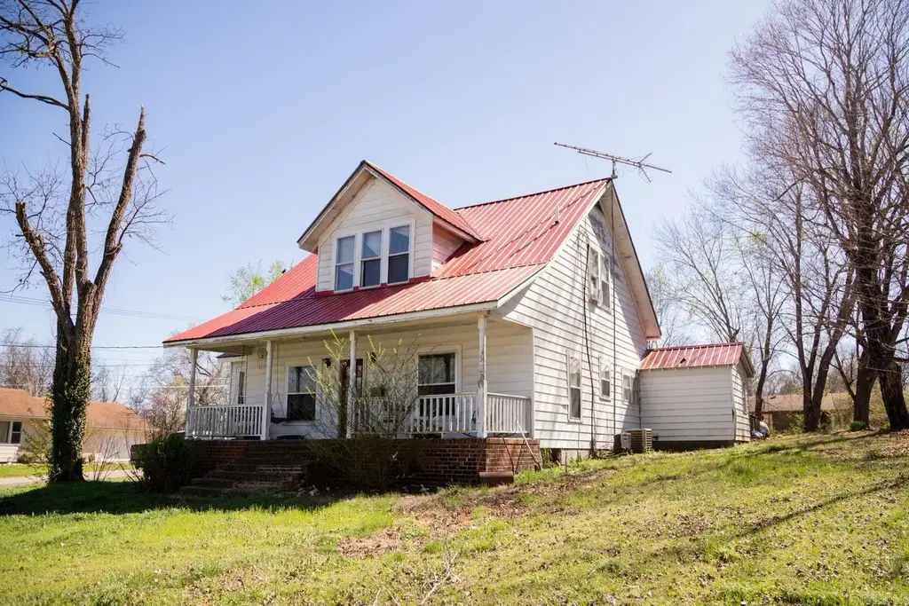 903 Vine Street, Thayer
