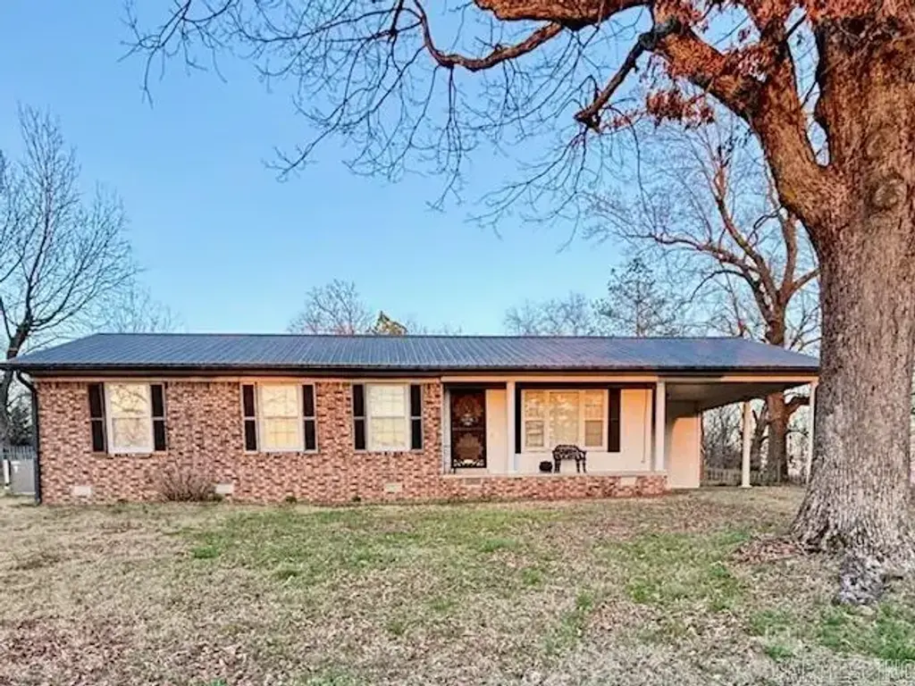 5873 Highway 90 West, Pocahontas