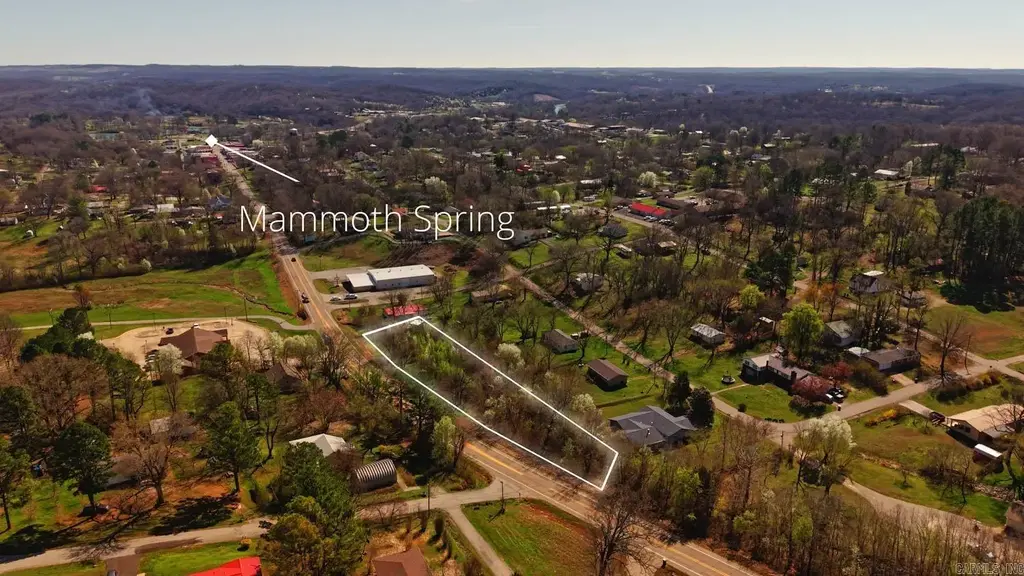 000 Main Street, Mammoth Spring