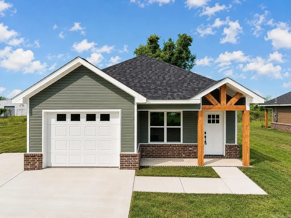 2710 S Belair, Pine Bluff