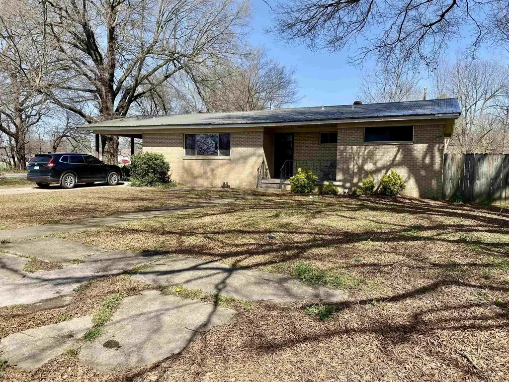 401 E Gum, Walnut Ridge