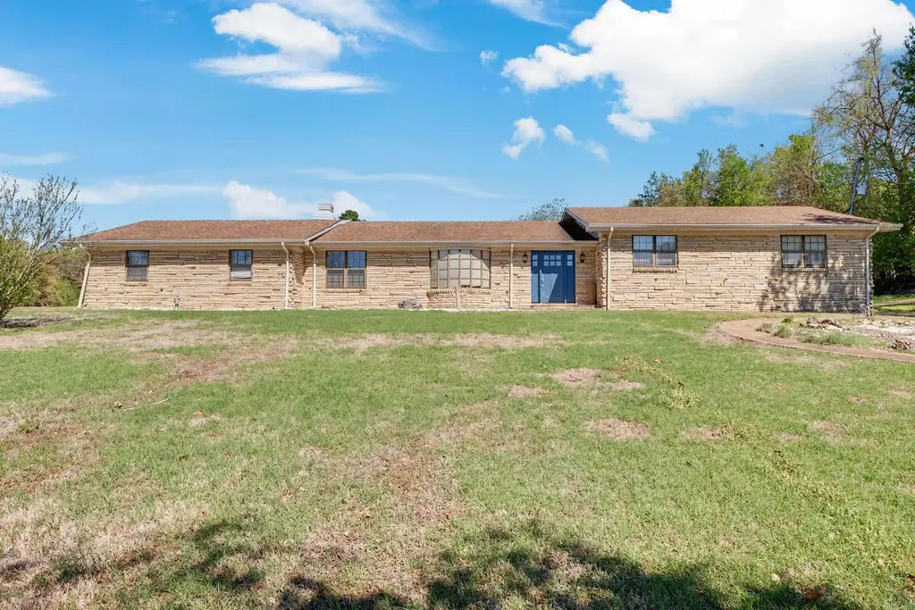 2526 Hwy 242 W, Lexa
