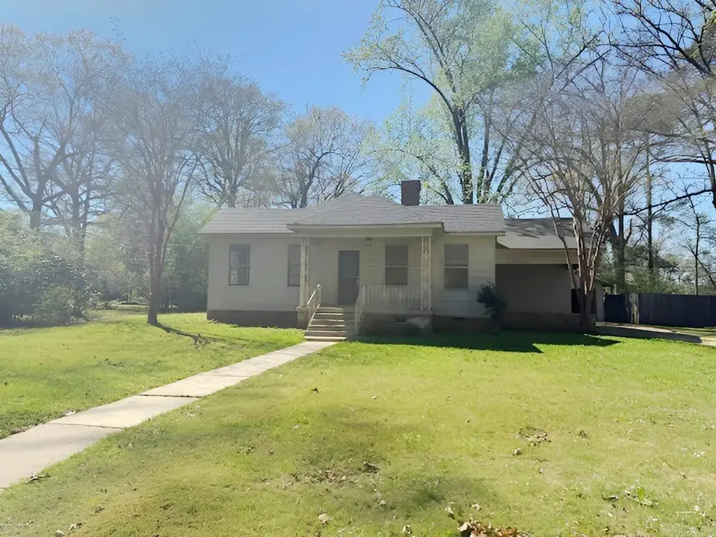 802 Elm Street, Crossett